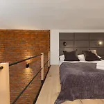 아파트 Mezzanine Lwowska Srodmiescie By Renters *